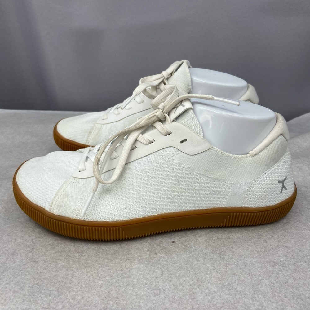 FLUX Adapt Trainer Barefoot Shoes White Men’s US Size 7 / Women’s US Size 8